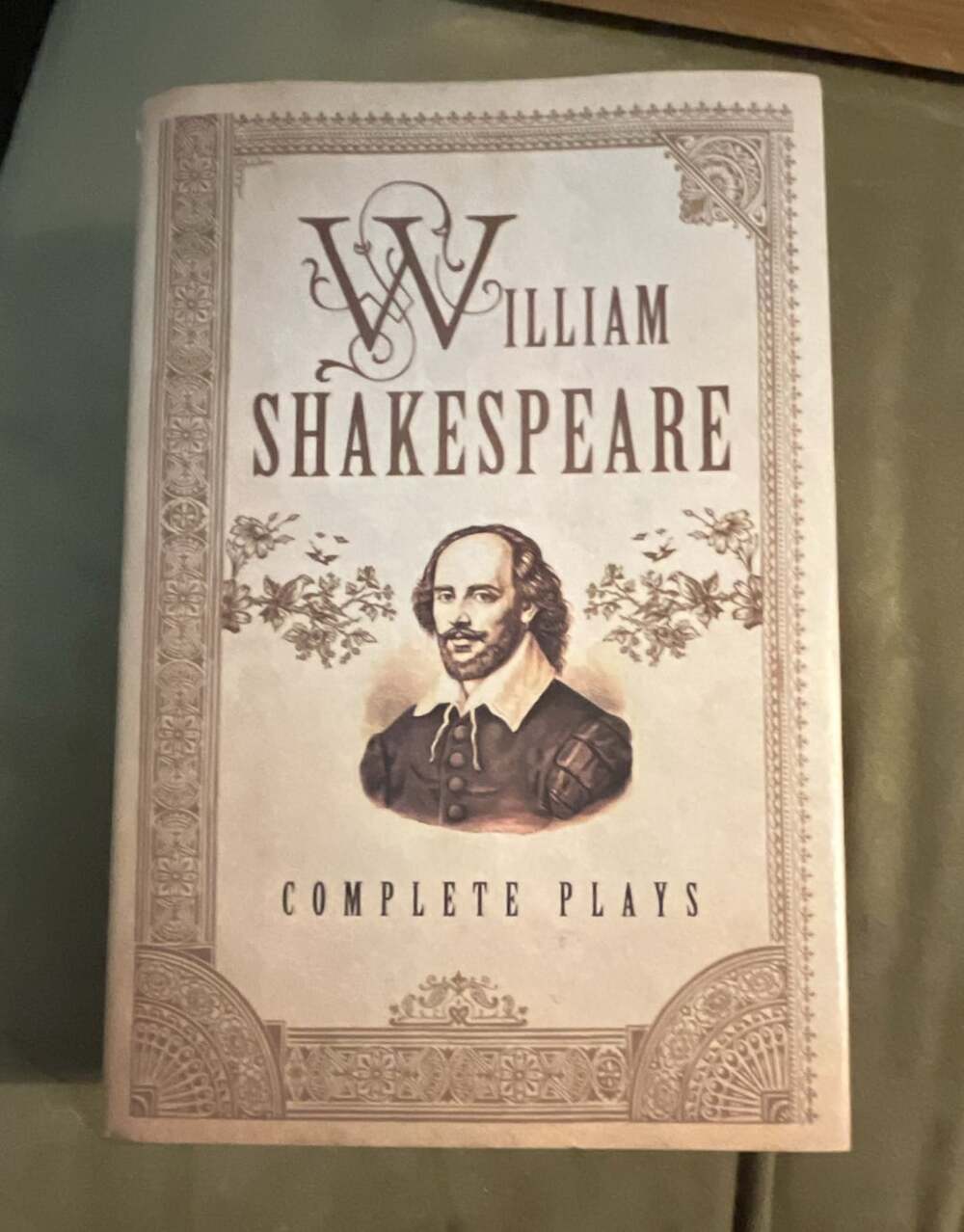 Complete Plays by William Shakespeare (Fall River Press, Hardcover)